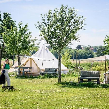 Pluimpapaver Hotel & Glamping อาร์ช็อท ภายนอก รูปภาพ